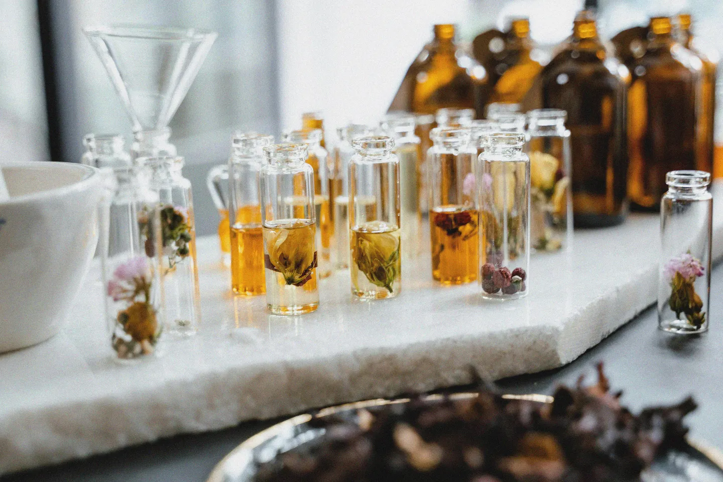 Discover the Magic of Alcohol-Free Attars in Canada: Luxury Blends Without the Price Tag